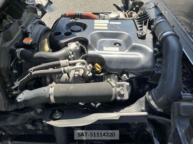 Isuzu ELF TRUCK 2016-06 8561783-23