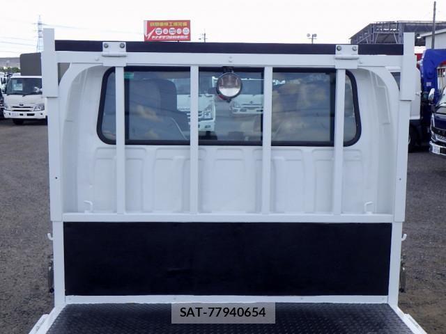 Isuzu ELF TRUCK 2017-05 8561782-10