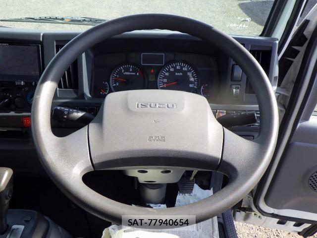 Isuzu ELF TRUCK 2017-05 8561782-13