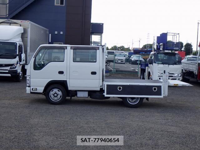 Isuzu ELF TRUCK 2017-05 8561782-7