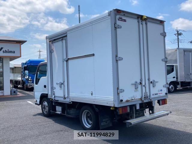 Isuzu ELF TRUCK 2014-08 8561799-3