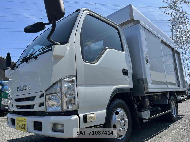 Isuzu ELF TRUCK 2017-04 8561793-0