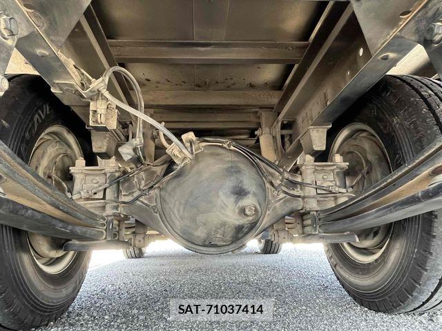 Isuzu ELF TRUCK 2017-04 8561793-25