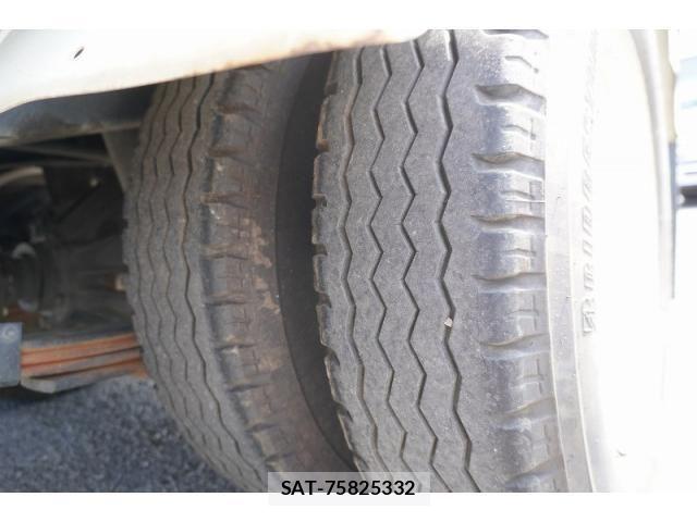 Isuzu ELF TRUCK 2017-02 8561785-9