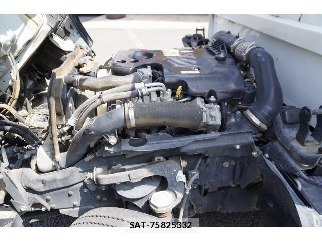 Isuzu ELF TRUCK 2017-02 8561785-13