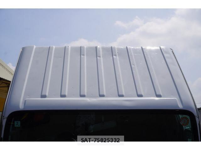 Isuzu ELF TRUCK 2017-02 8561785-15