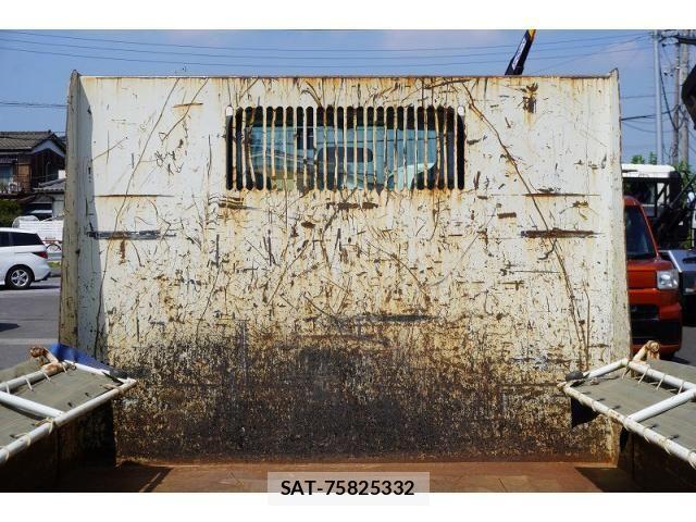Isuzu ELF TRUCK 2017-02 8561785-18