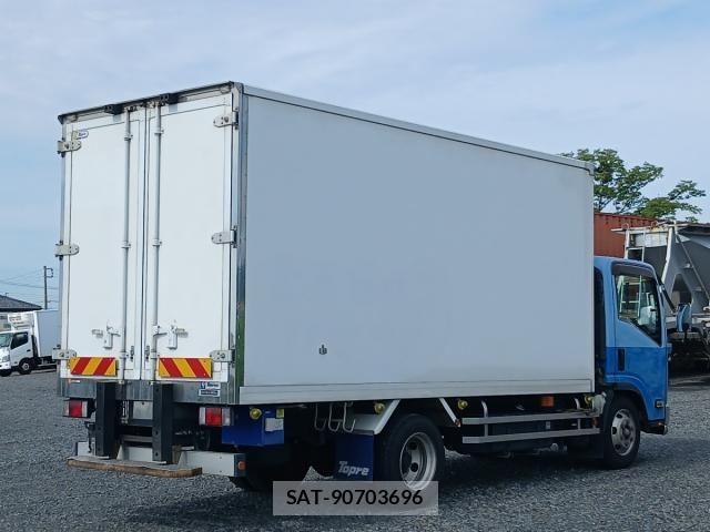 Isuzu ELF TRUCK 2018-01 8561788-9