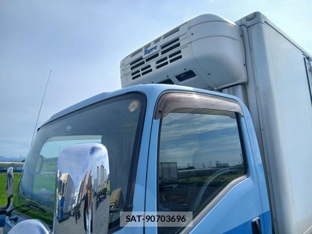 Isuzu ELF TRUCK 2018-01 8561788-26