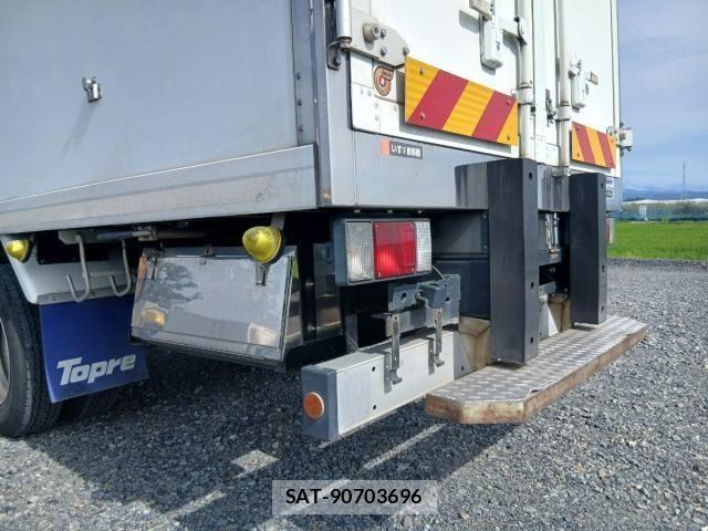 Isuzu ELF TRUCK 2018-01 8561788-29
