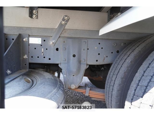 Isuzu ELF TRUCK 2020-08 8626619-10
