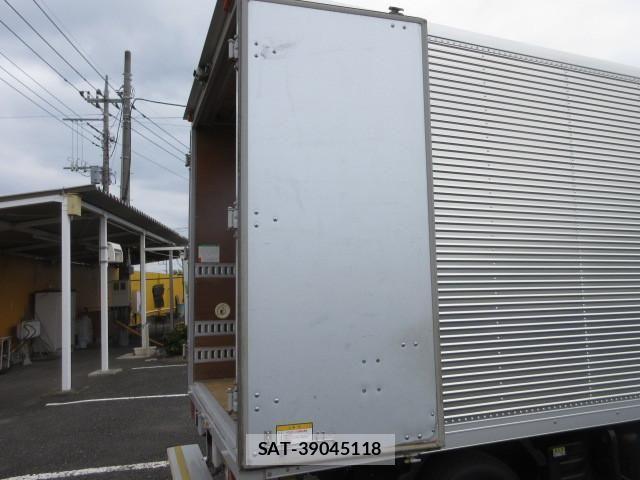 Isuzu ELF TRUCK 2018-06 8626622-16
