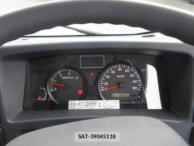 Isuzu ELF TRUCK 2018-06 8626622-23