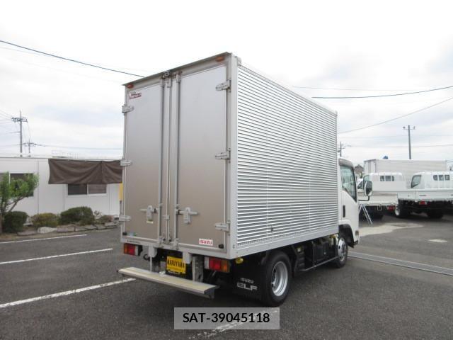Isuzu ELF TRUCK 2018-06 8626622-3