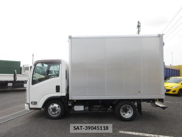 Isuzu ELF TRUCK 2018-06 8626622-4