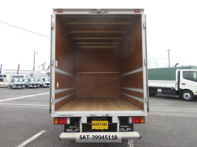 Isuzu ELF TRUCK 2018-06 8626622-7