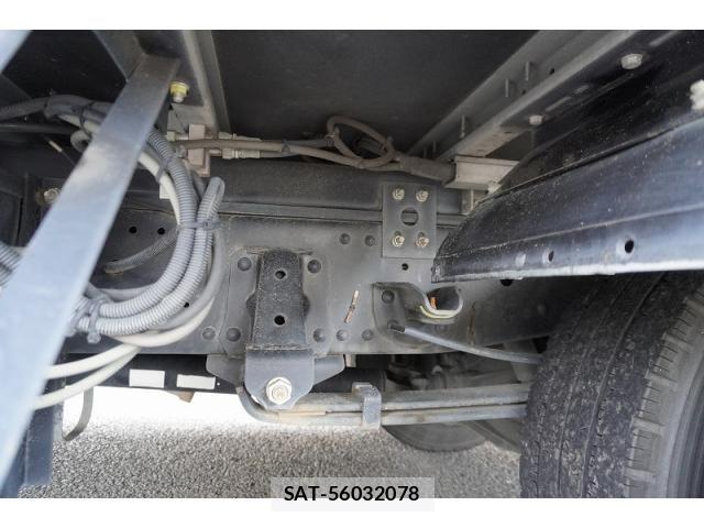 Isuzu ELF TRUCK 2019-11 8626623-11