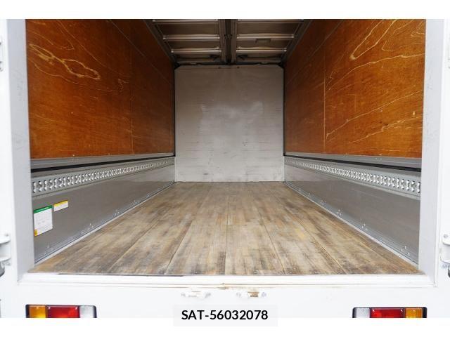 Isuzu ELF TRUCK 2019-11 8626623-21