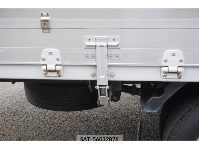 Isuzu ELF TRUCK 2019-11 8626623-27