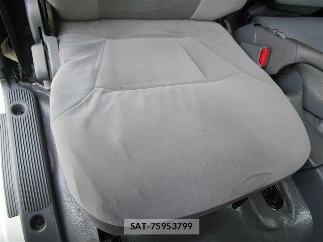 Isuzu ELF TRUCK 2016-07 8626632-15