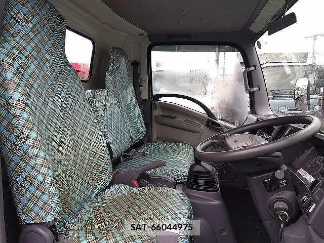 Isuzu ELF TRUCK 2012-06 8626614-10