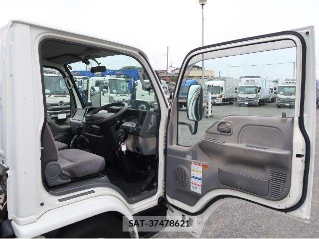 Isuzu ELF TRUCK 2012-12 8626621-14