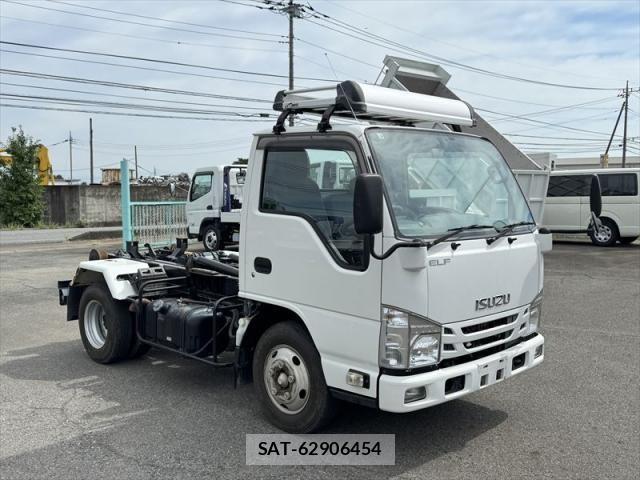 Isuzu ELF TRUCK 2018-07 8626624-1