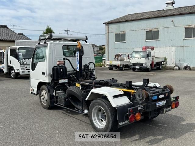 Isuzu ELF TRUCK 2018-07 8626624-3