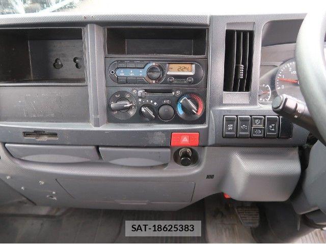 Isuzu ELF TRUCK 2018-02 8626625-18