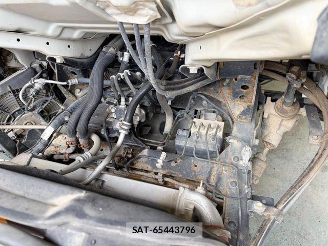 Isuzu ELF TRUCK 2013-12 8626633-23