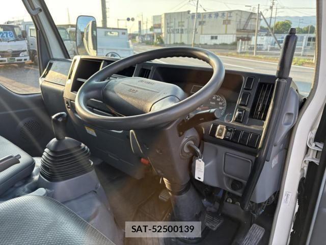 Isuzu ELF TRUCK 2008-09 8626636-5