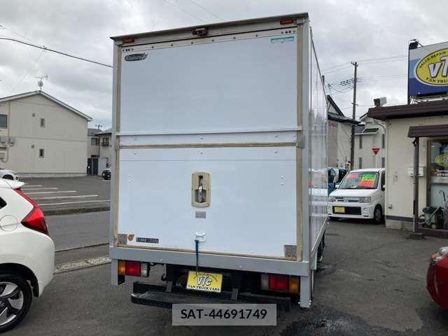 Isuzu ELF TRUCK 2016-01 8626641-12