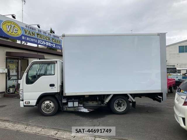 Isuzu ELF TRUCK 2016-01 8626641-19