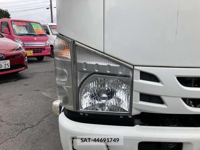Isuzu ELF TRUCK 2016-01 8626641-7