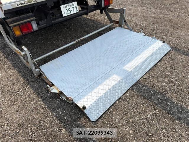 Isuzu ELF TRUCK 2012-01 8626617-16