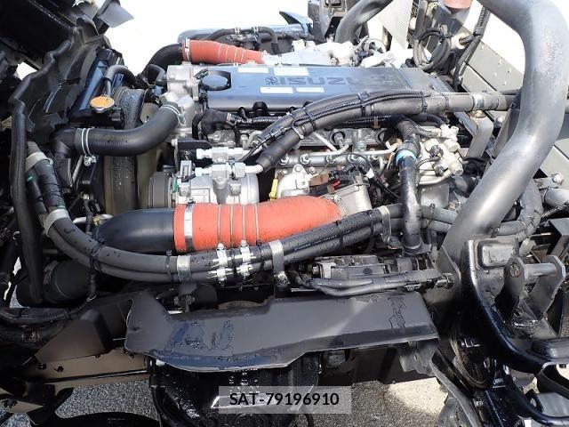Isuzu ELF TRUCK 2021-06 8626618-23