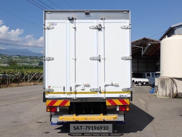 Isuzu ELF TRUCK 2021-06 8626618-5