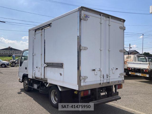 Isuzu ELF TRUCK 2015-05 8626639-1