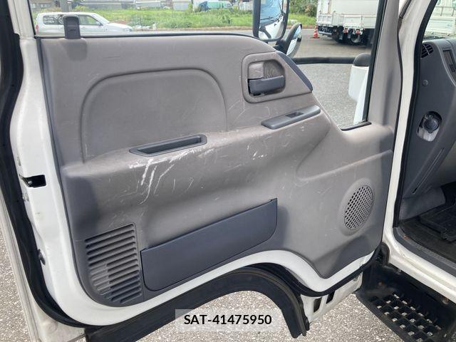 Isuzu ELF TRUCK 2015-05 8626639-5