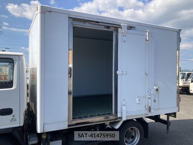 Isuzu ELF TRUCK 2015-05 8626639-7