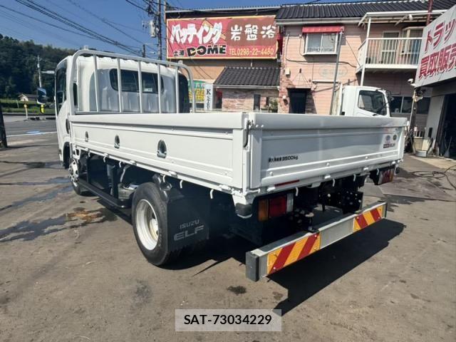 Isuzu ELF TRUCK 2013-06 8626634-6