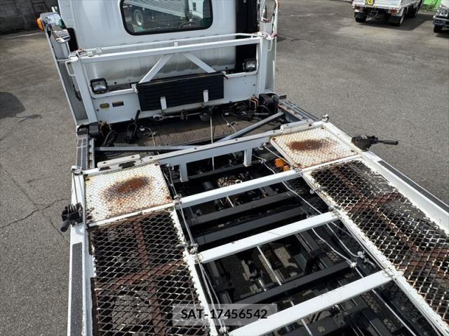 Isuzu ELF TRUCK 2017-10 8626607-15