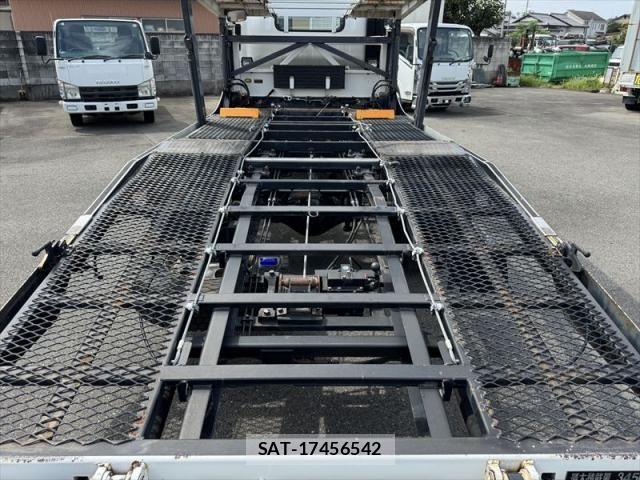Isuzu ELF TRUCK 2017-10 8626607-8