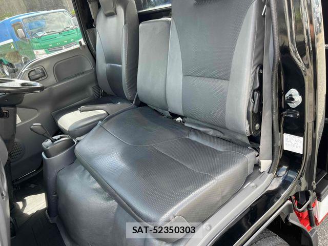 Isuzu ELF TRUCK 2013-12 8626628-23