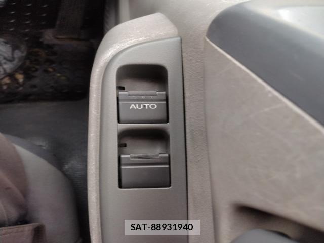 Isuzu ELF TRUCK 2012-12 8626640-12