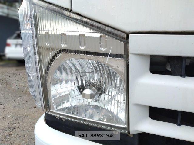 Isuzu ELF TRUCK 2012-12 8626640-22