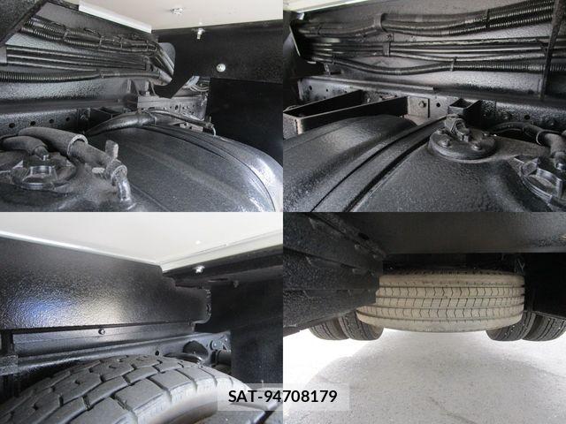 Isuzu ELF TRUCK 2017-03 8626608-16