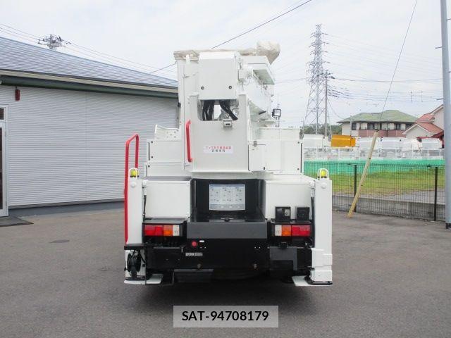 Isuzu ELF TRUCK 2017-03 8626608-7