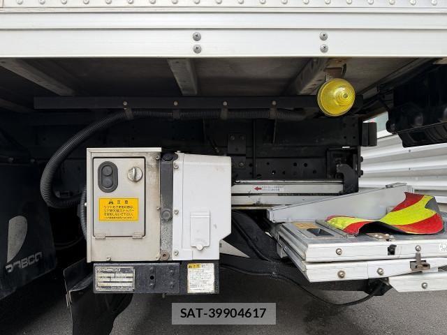 Isuzu ELF TRUCK 2017-02 8626616-11