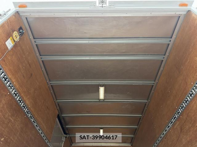 Isuzu ELF TRUCK 2017-02 8626616-26